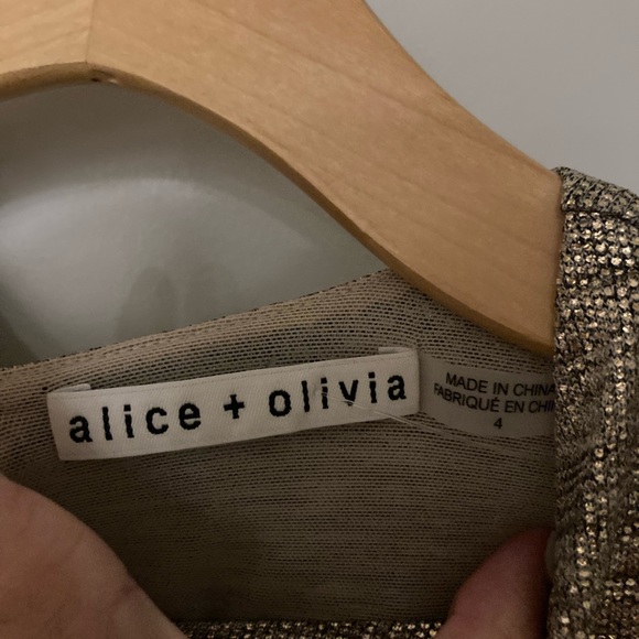 Alice + Olivia Delora Metallic - Picture 4 of 10